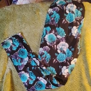Leggings Depot Floral Jeggings - Black and Teal